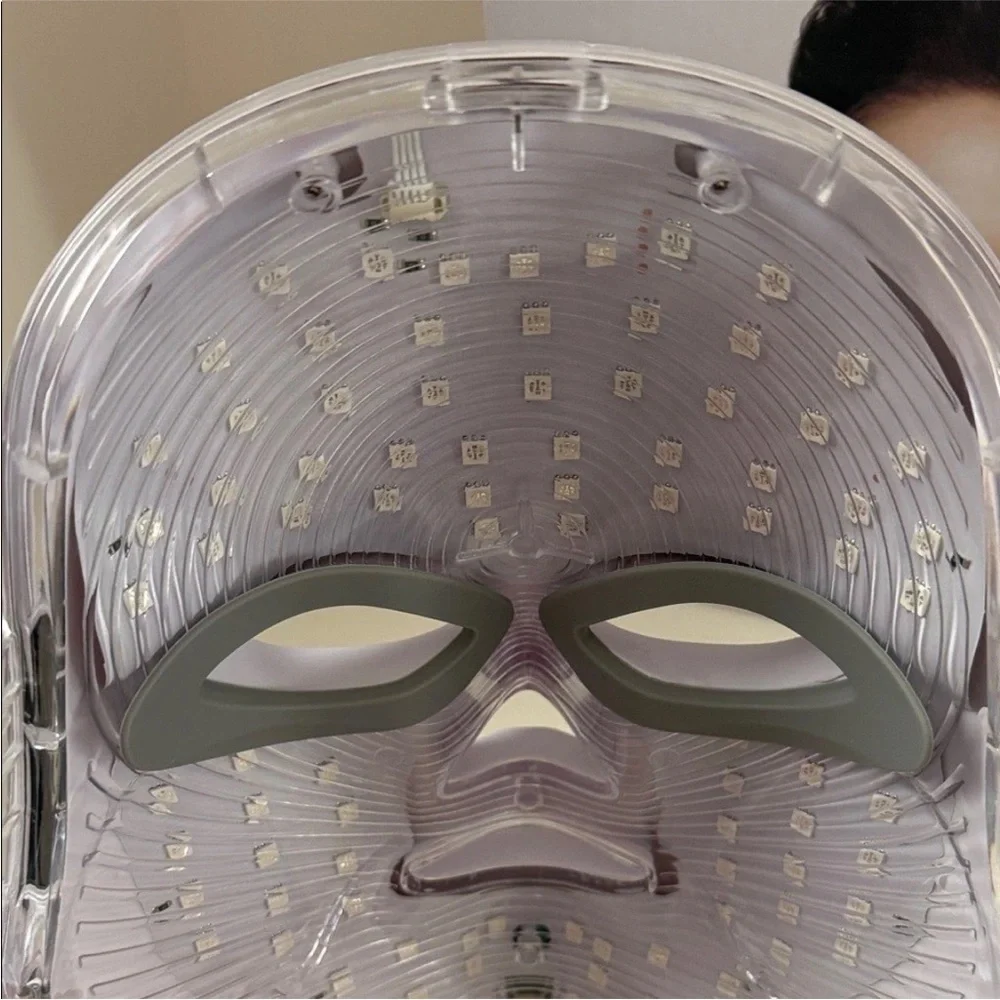 Beauty Mask‎ White